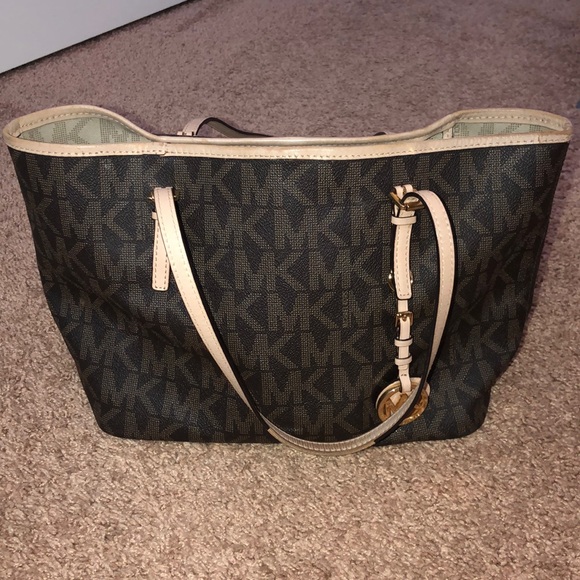 Michael Kors bag - Picture 2 of 3